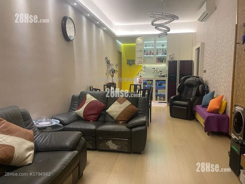 Dragons Range Sell 919 ft²