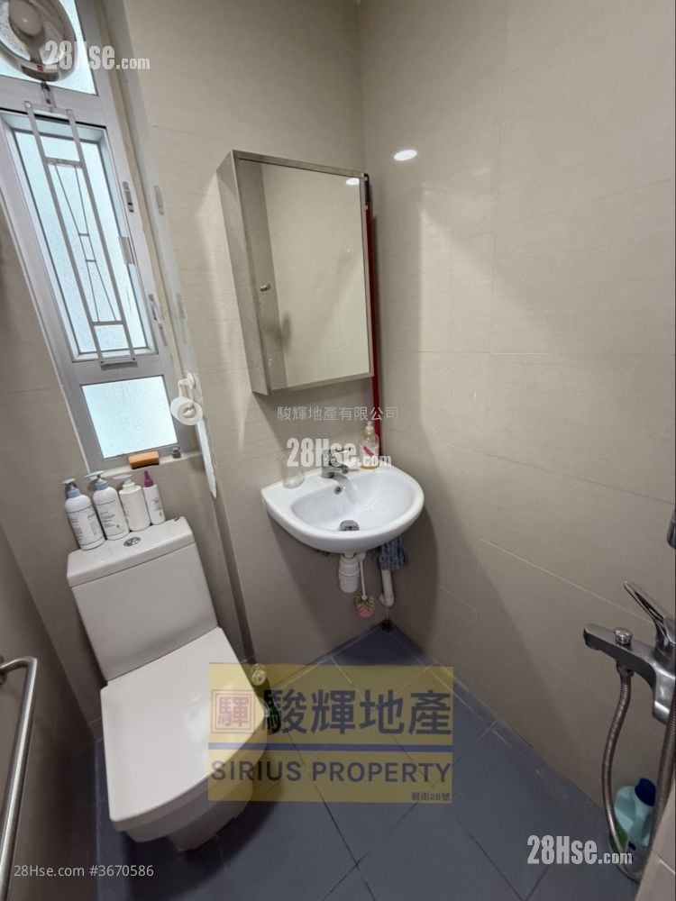 永发大厦 售盘 2 房 , 1 浴室 246 平方尺