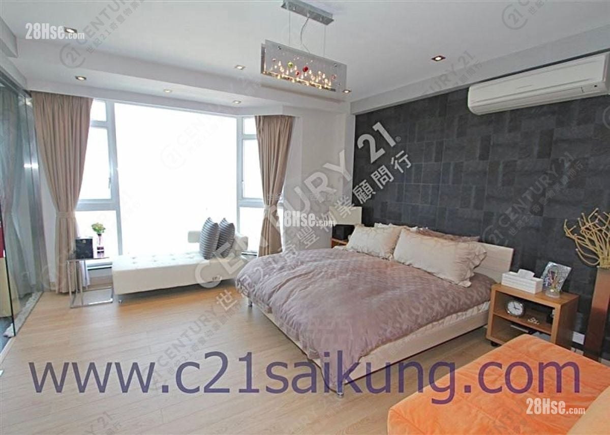 龙湖别墅 售盘 2,301 平方尺