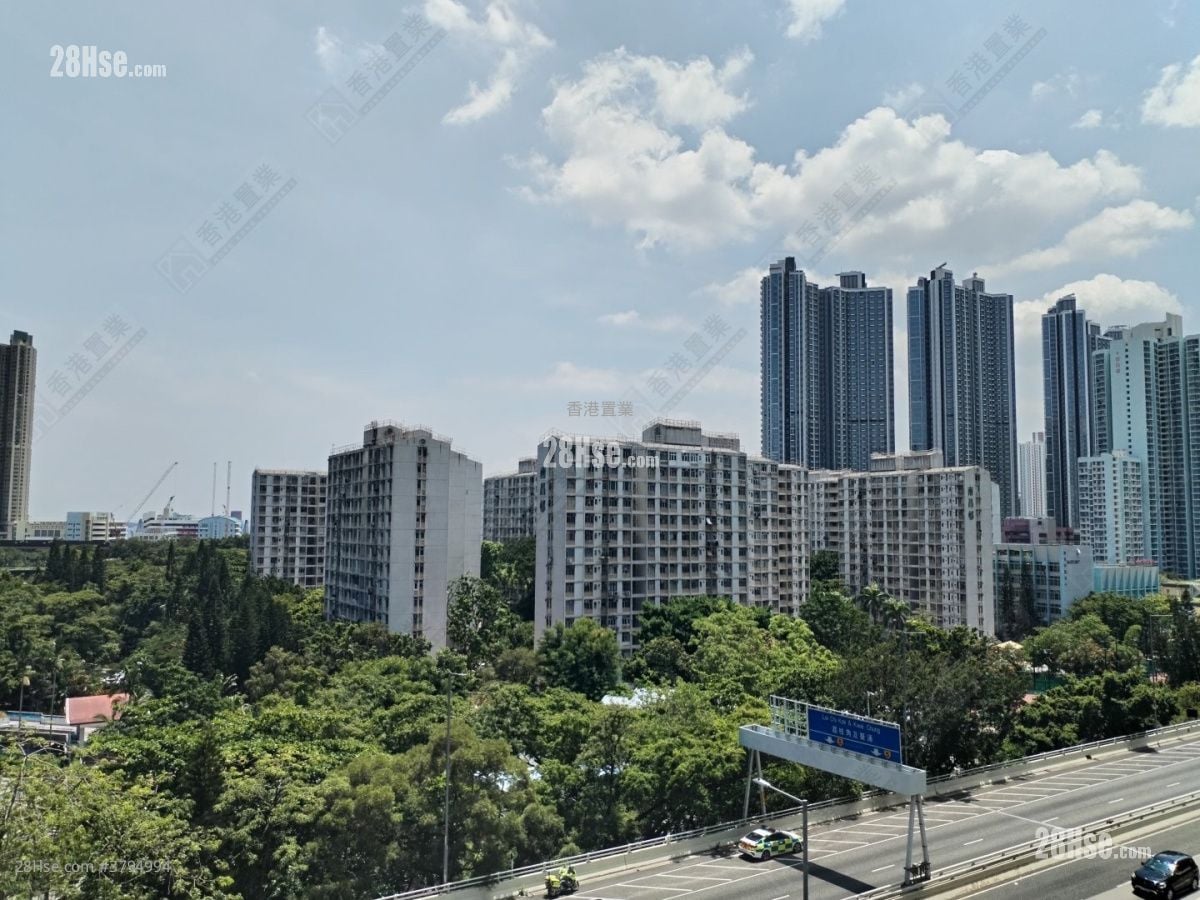 Harbour Park Sell Studio , 1 Bathroom 204 ft²