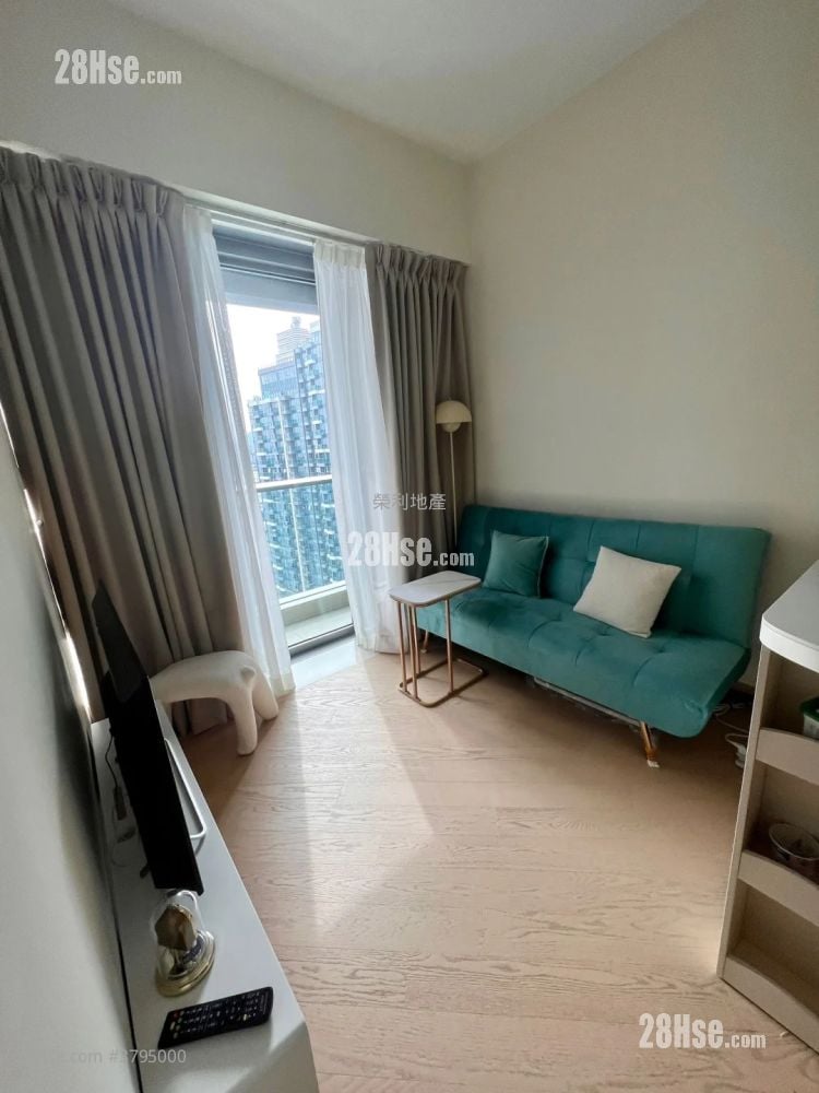 Grand Victoria Rental 325 ft²