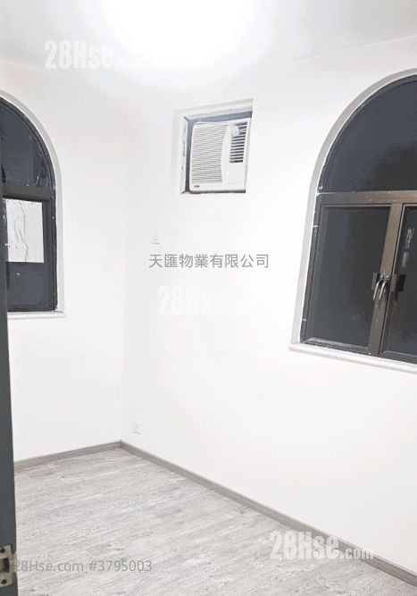 村屋 租盘 3 房 , 1 浴室 700 平方尺