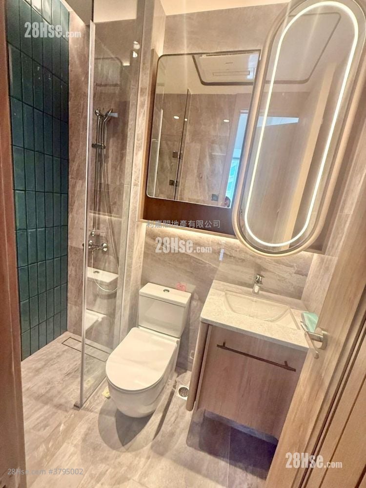 Hava Sell 1 Bedroom 291 ft²