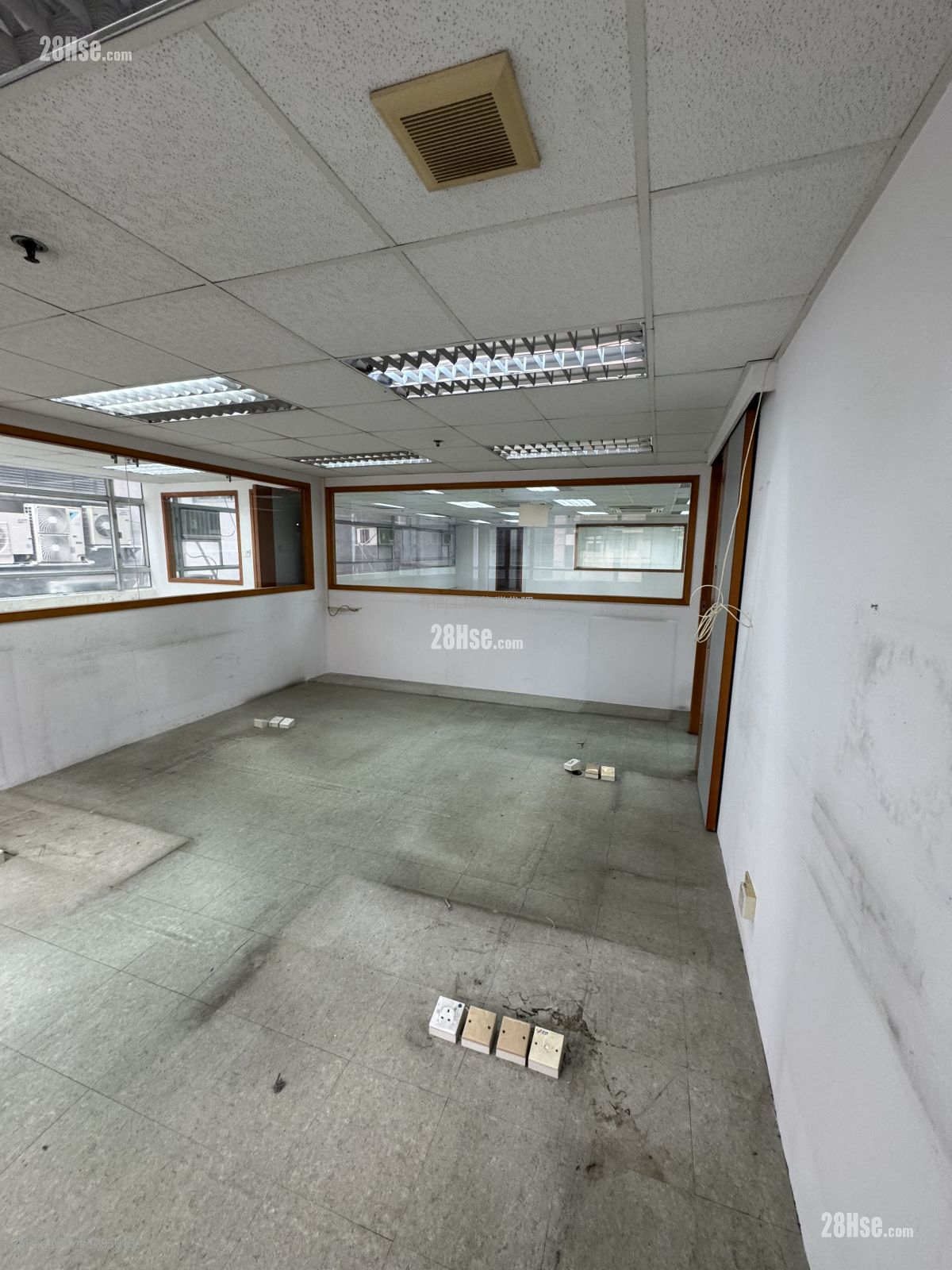 Ka To Factory Building Rental 2,773 ft²