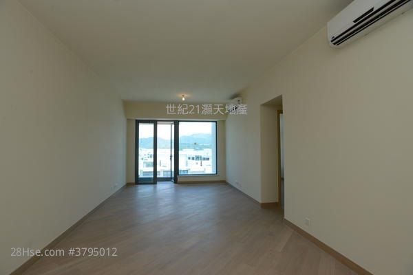 Providence Bay Sell 4 Bedrooms , 2 Bathrooms 1,116 ft²