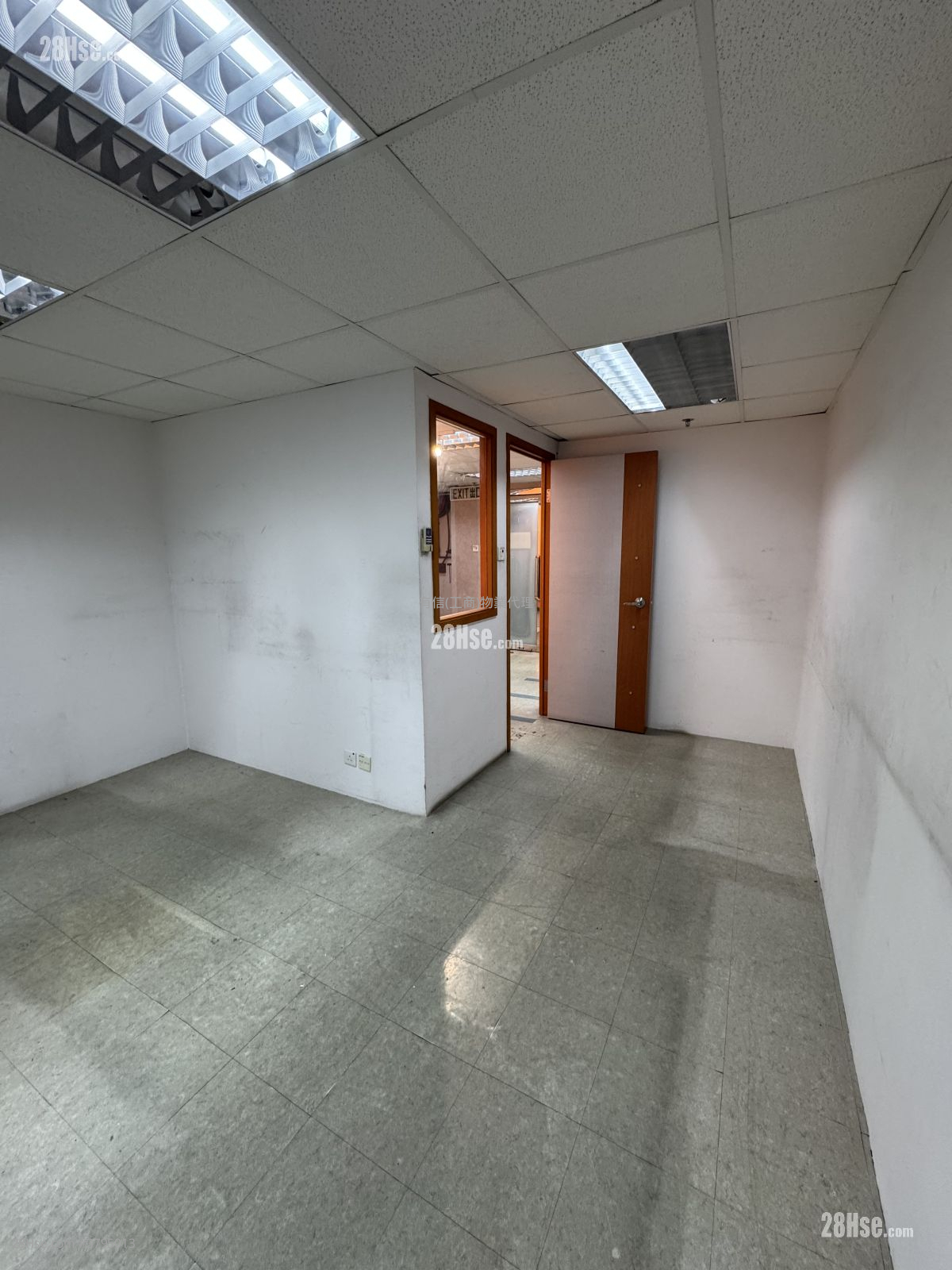 Ka To Factory Building Rental 2,773 ft²