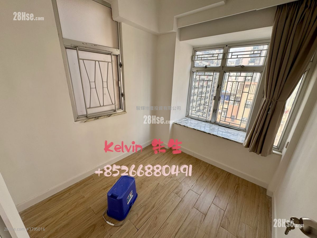 Hung Wai Building Sell 2 Bedrooms , 1 Bathroom 306 ft²