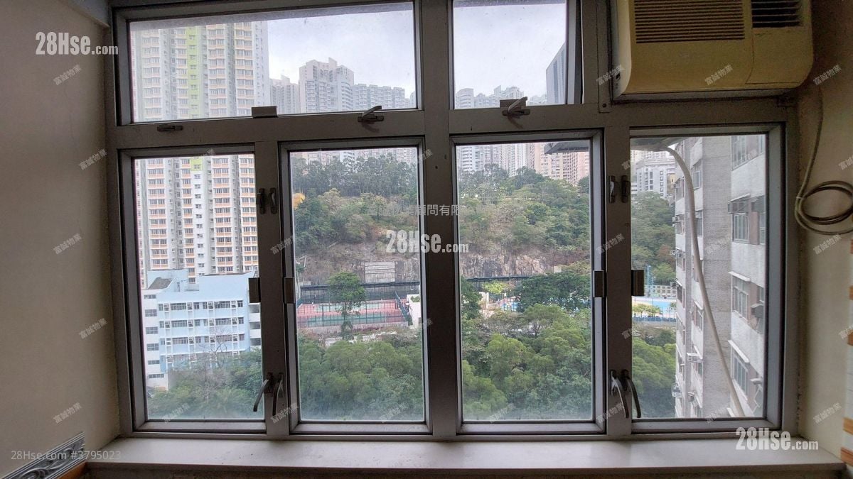 Tsui Ping (North) Estate Sell 2 Bedrooms , 1 Bathroom 381 ft²
