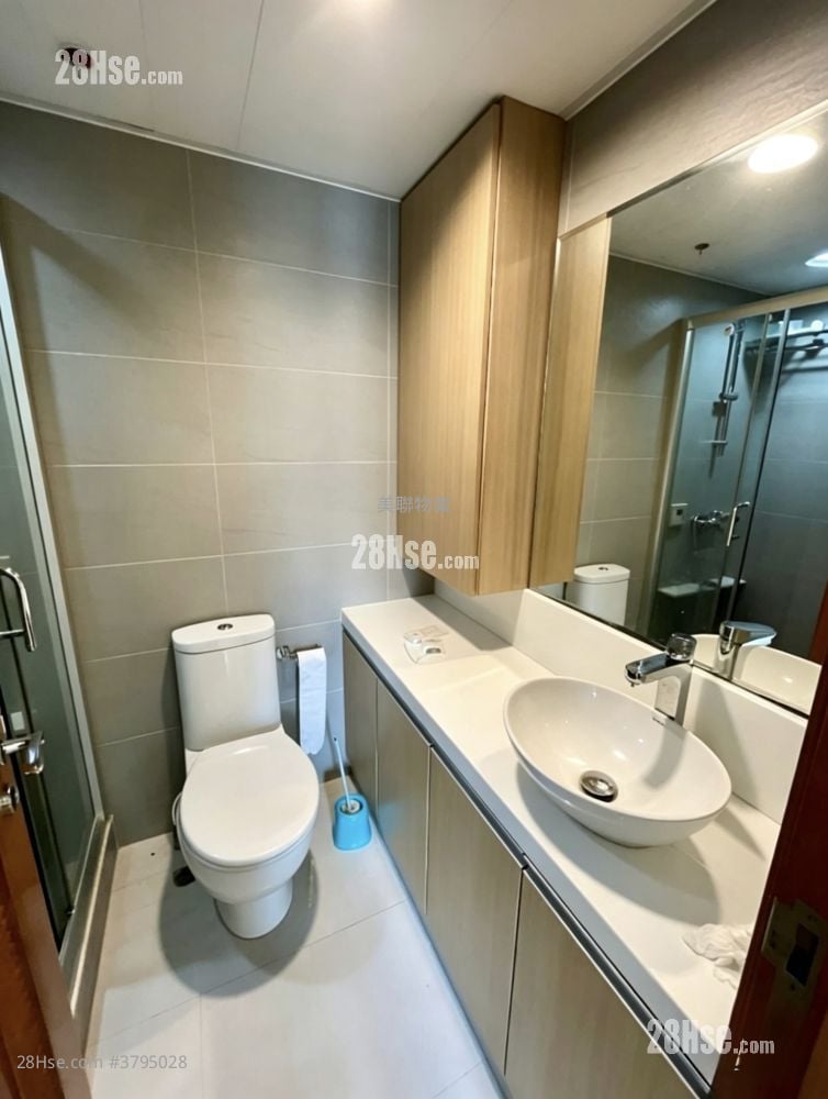 Park Central Sell 3 Bedrooms 687 ft²