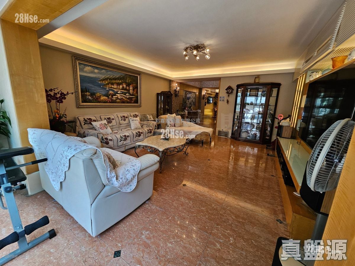 又一村花园 售盘 3 房 1,838 平方尺