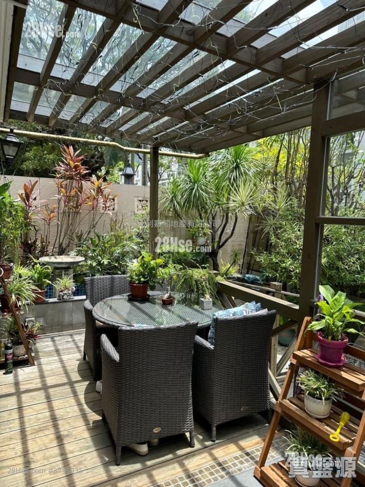 又一村花园 售盘 3 房 1,838 平方尺