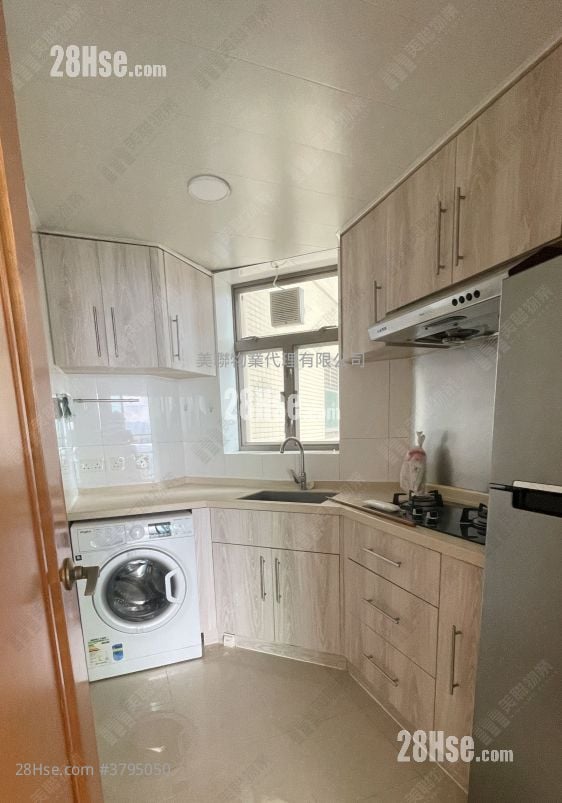 The Grandiose Sell 3 Bedrooms , 1 Bathroom 621 ft²