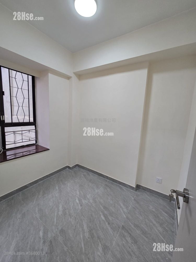 单幢楼房 租盘 2 房 , 1 浴室 379 平方尺