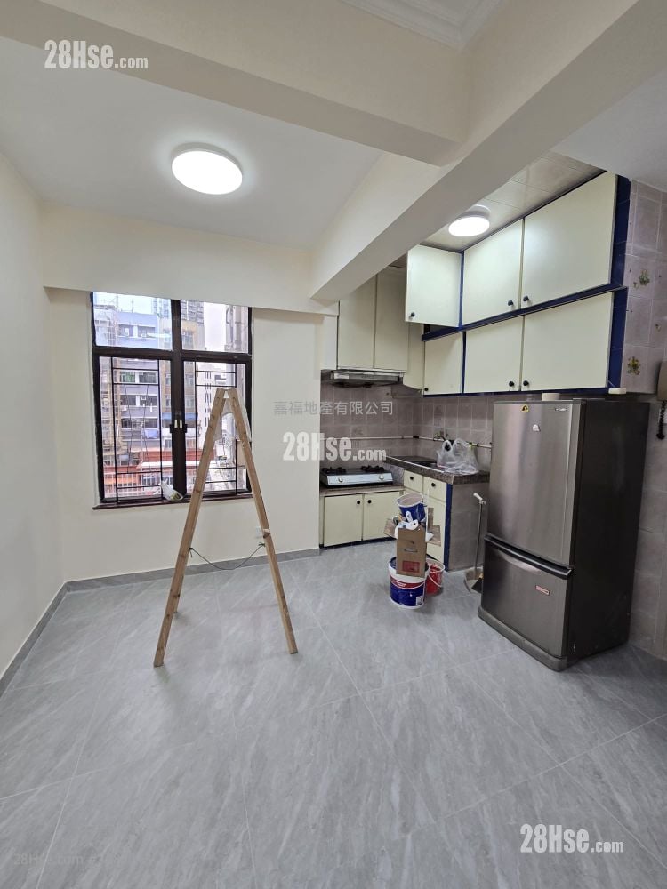 单幢楼房 租盘 2 房 , 1 浴室 379 平方尺