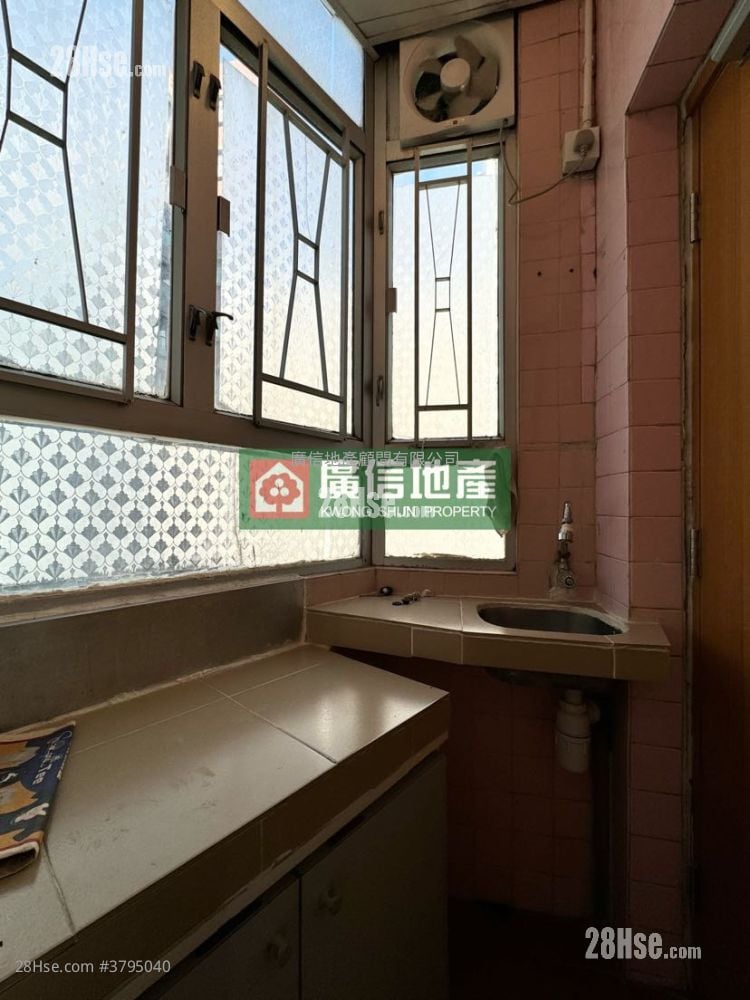 东安阁 租盘 1 房 , 1 浴室 242 平方尺