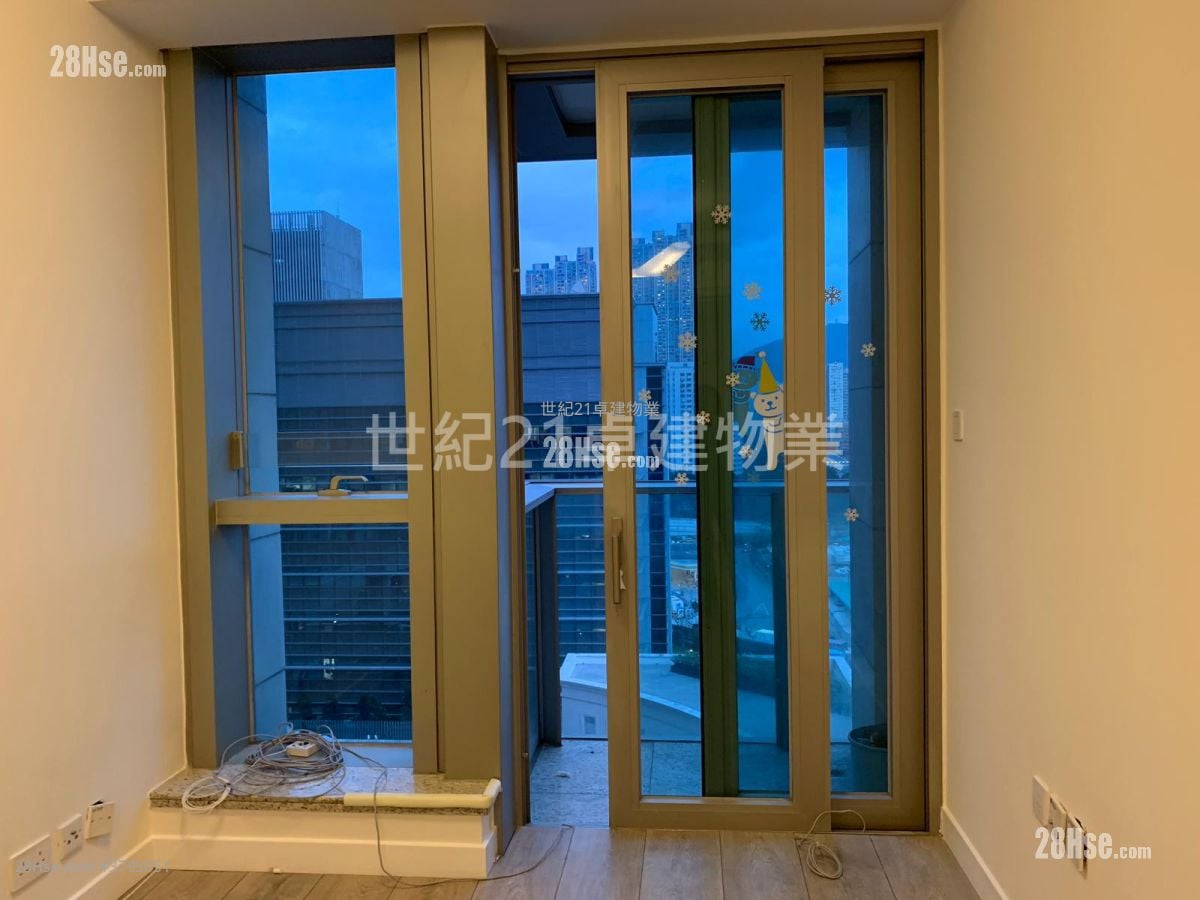 The Coronation Sell 1 Bedroom , 1 Bathroom 469 ft²