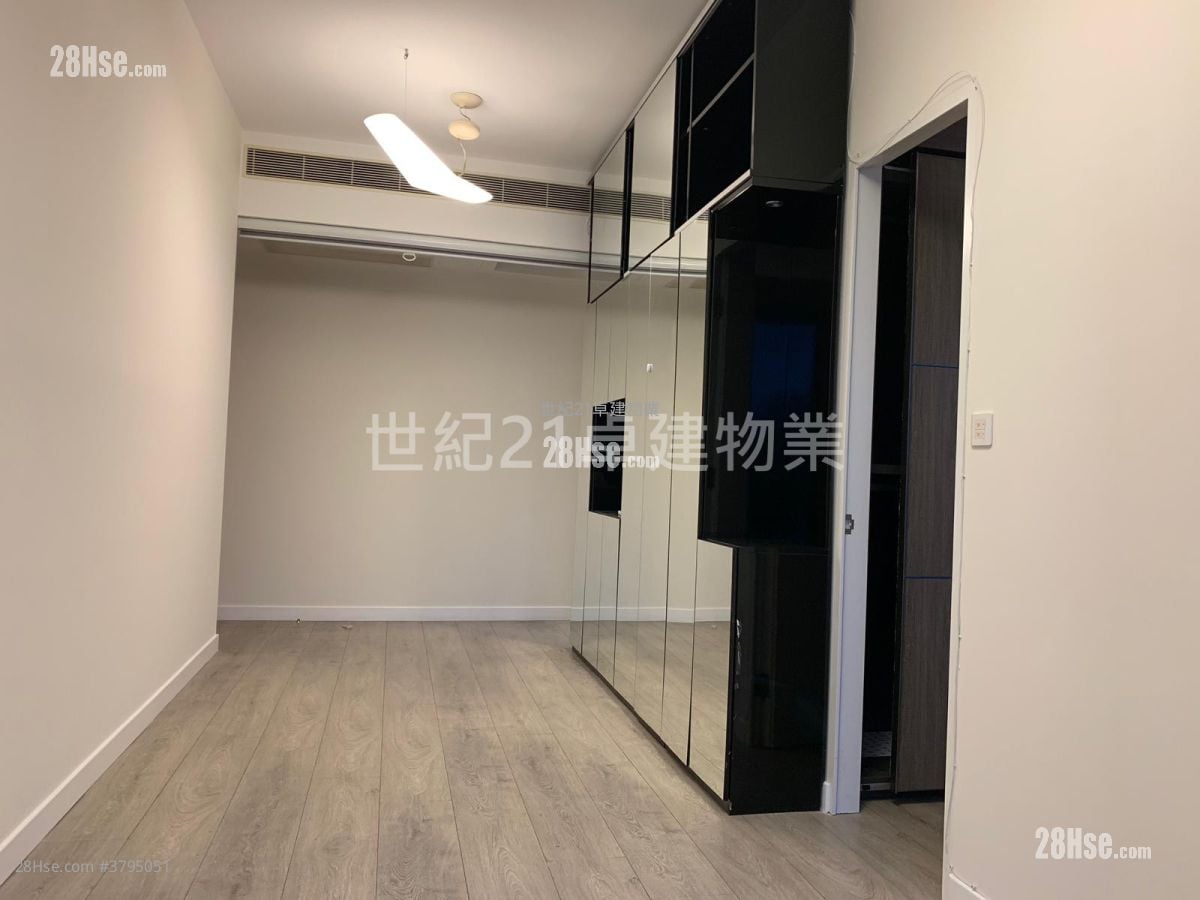 The Coronation Sell 1 Bedroom , 1 Bathroom 469 ft²