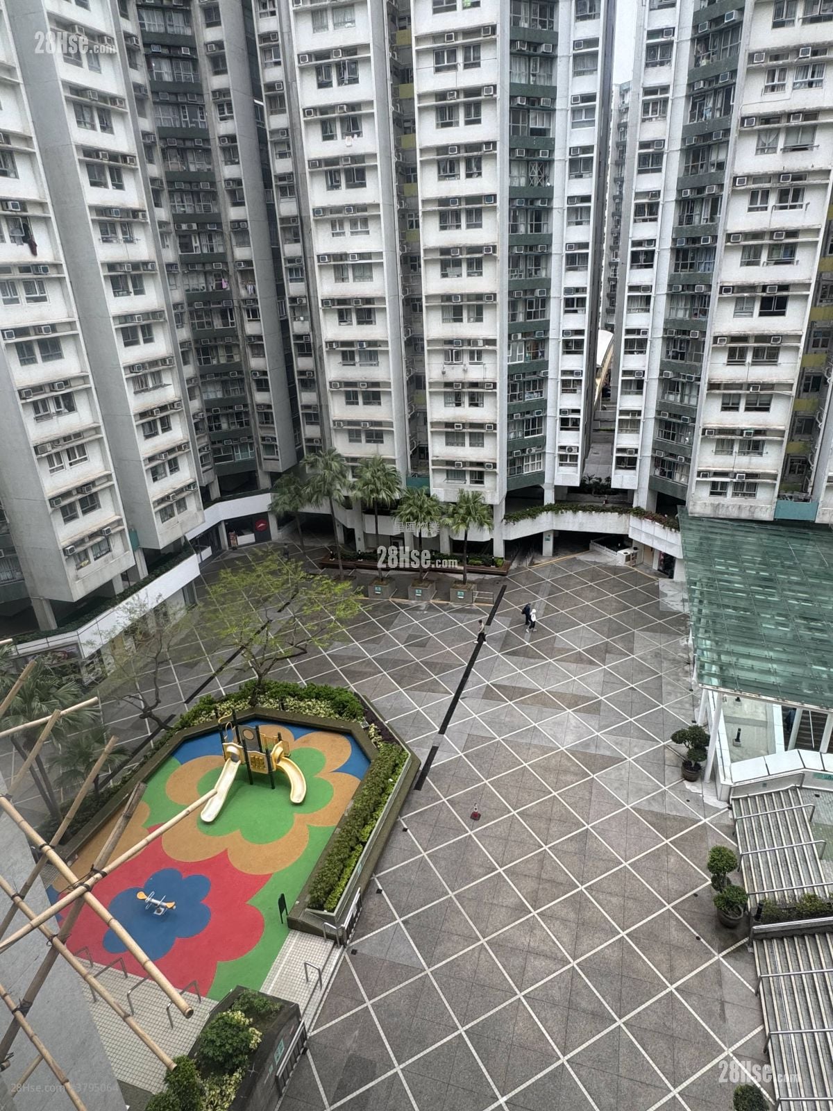 Whampoa Garden Rental 2 Bedrooms , 1 Bathroom 389 ft²