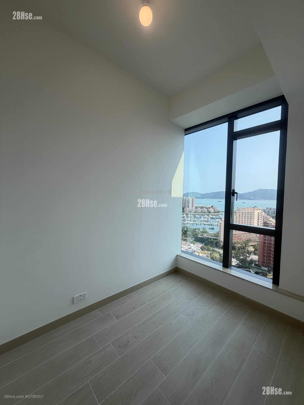 黄金海湾 售盘 2 房 439 平方尺