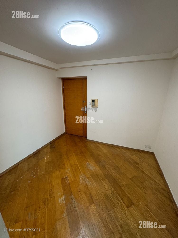 海滨南岸 租盘 3 房 590 平方尺