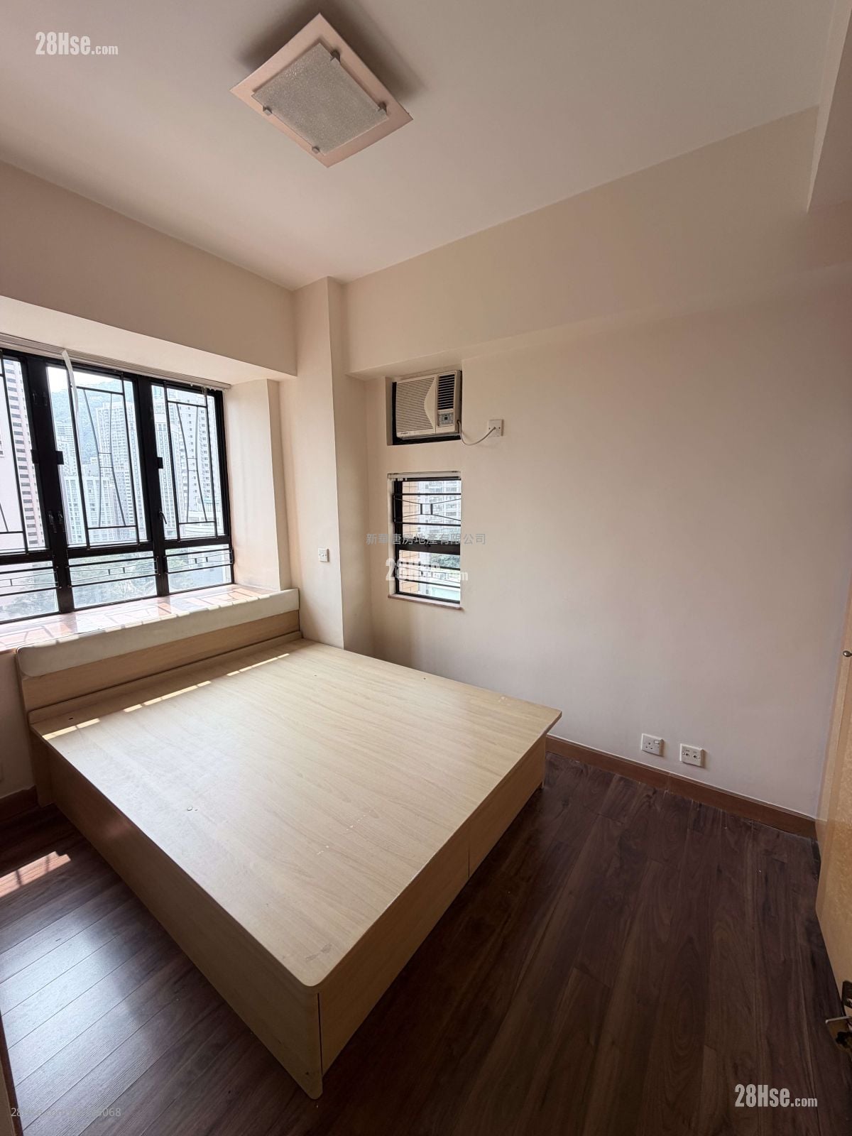 Robinson Heights Rental 3 Bedrooms , 2 Bathrooms 746 ft²