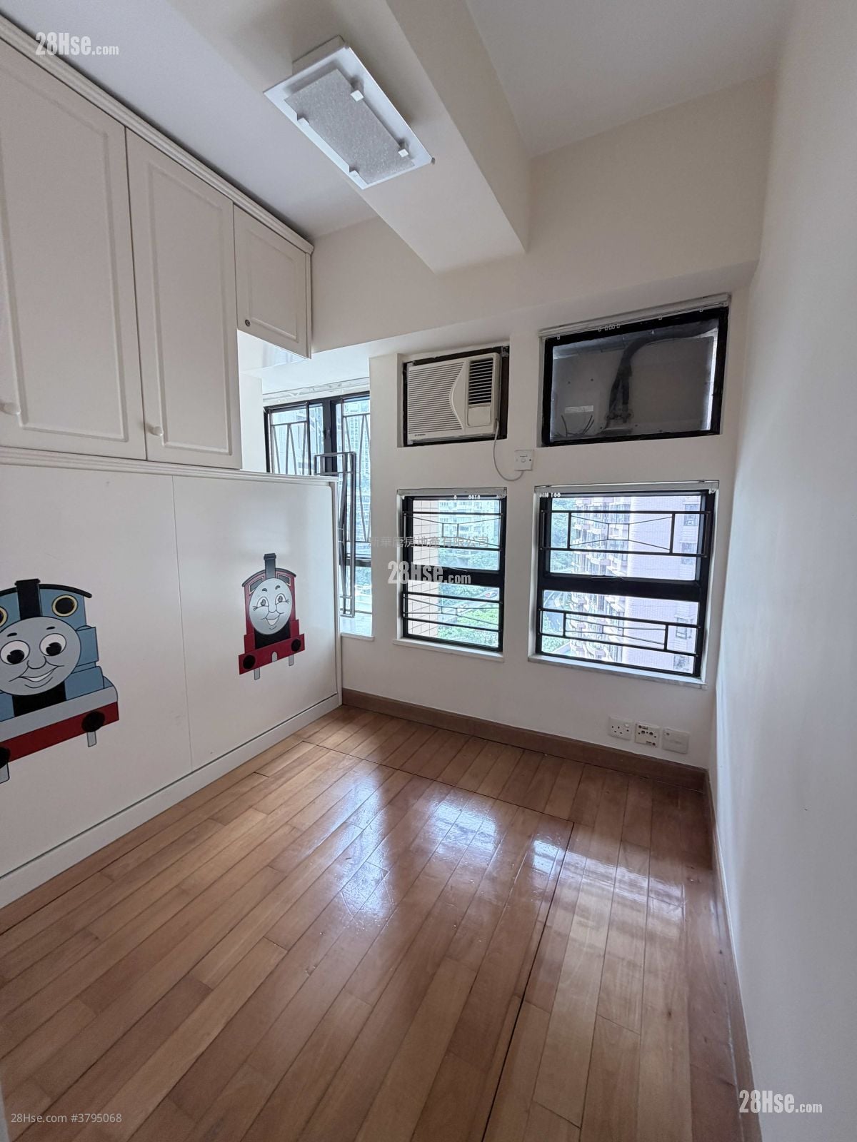 Robinson Heights Rental 3 Bedrooms , 2 Bathrooms 746 ft²