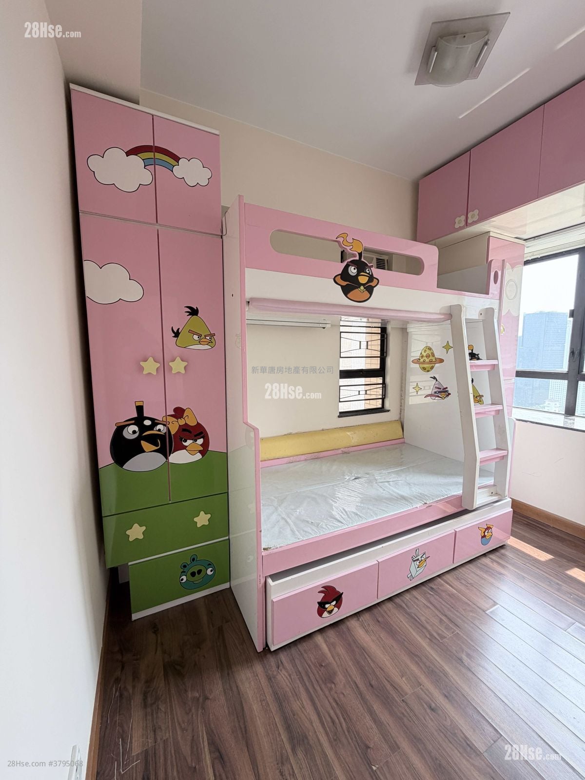 Robinson Heights Rental 3 Bedrooms , 2 Bathrooms 746 ft²