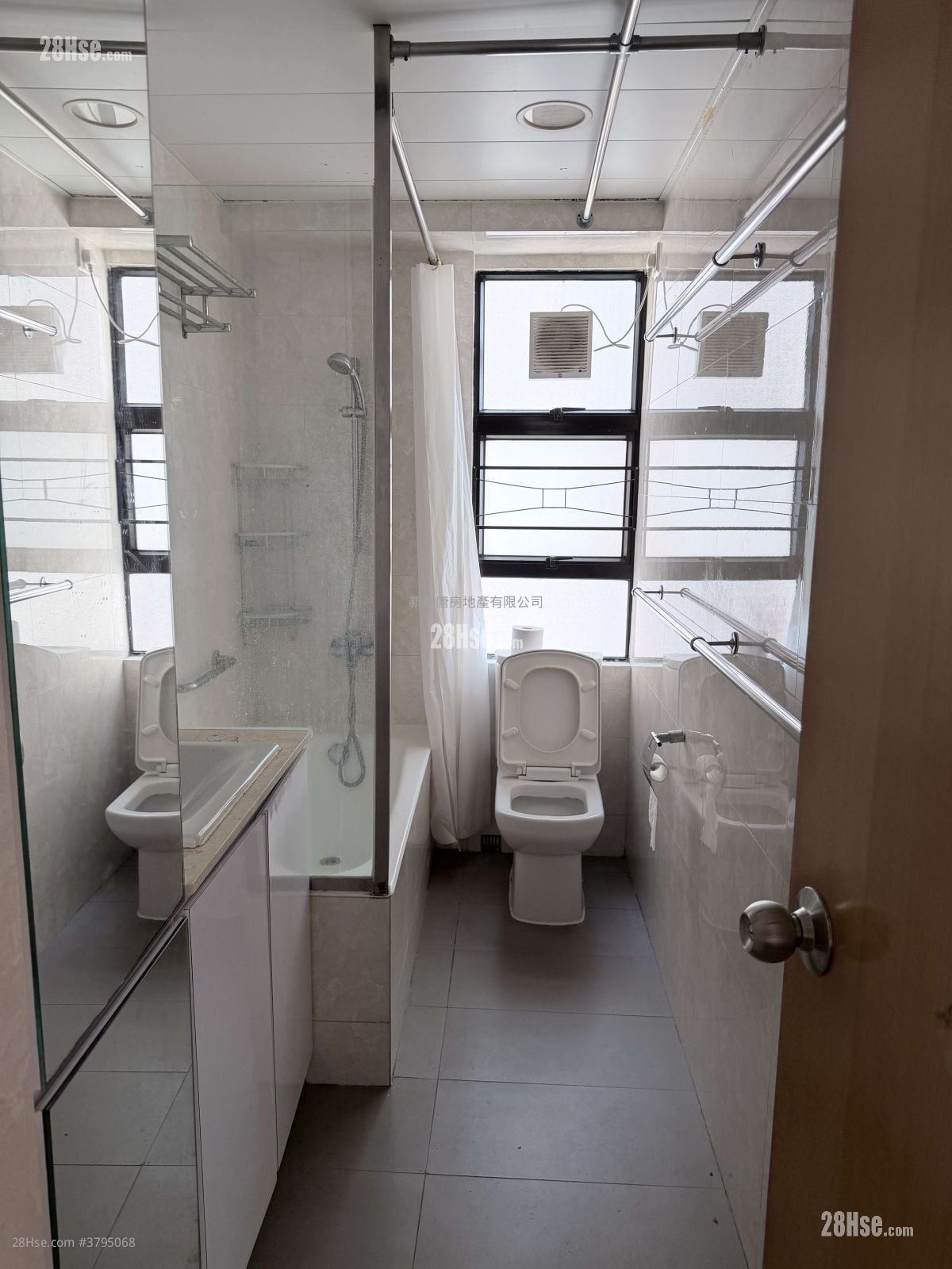 Robinson Heights Rental 3 Bedrooms , 2 Bathrooms 746 ft²