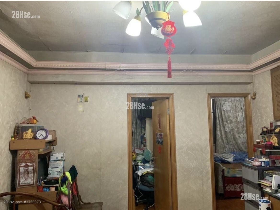 Lee Fat Building Sell 3 Bedrooms 518 ft²