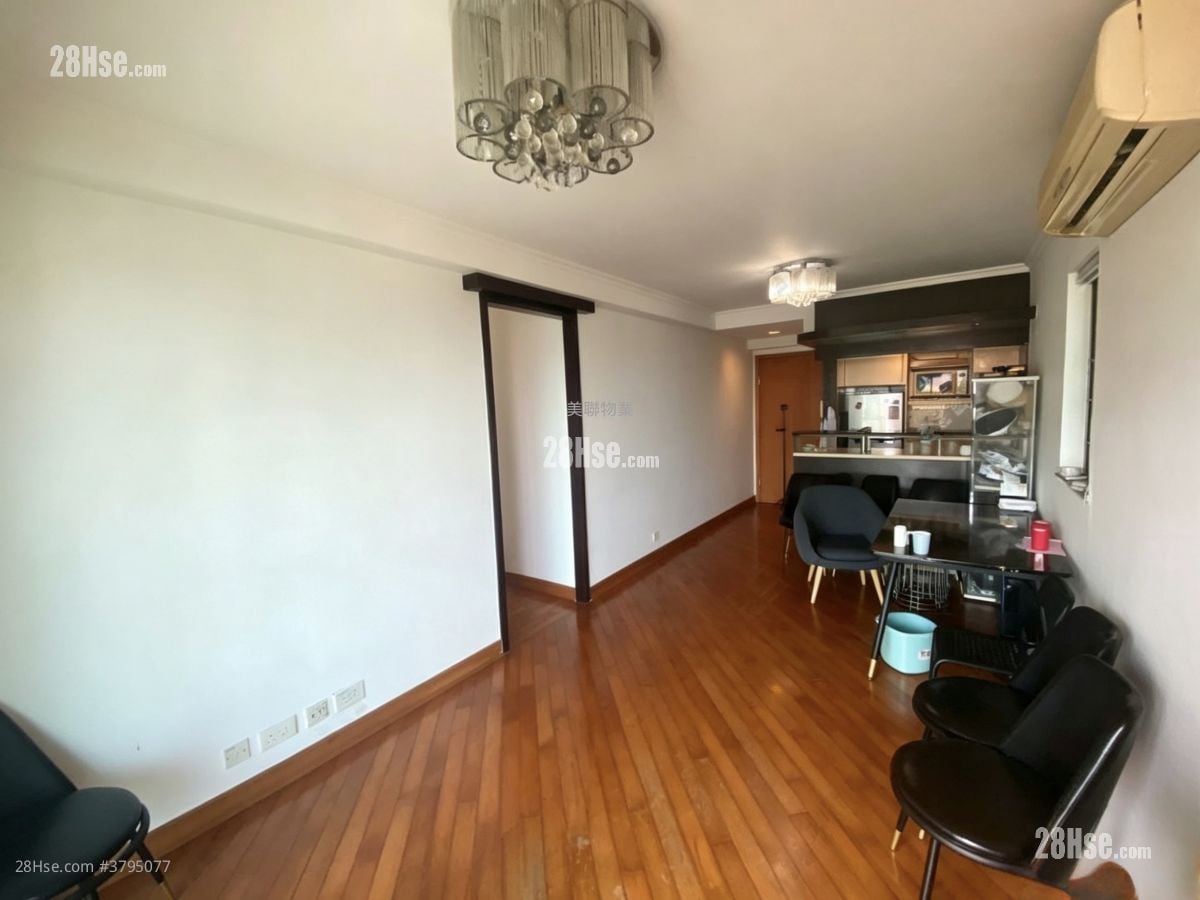 Park Central Sell 3 Bedrooms 638 ft²