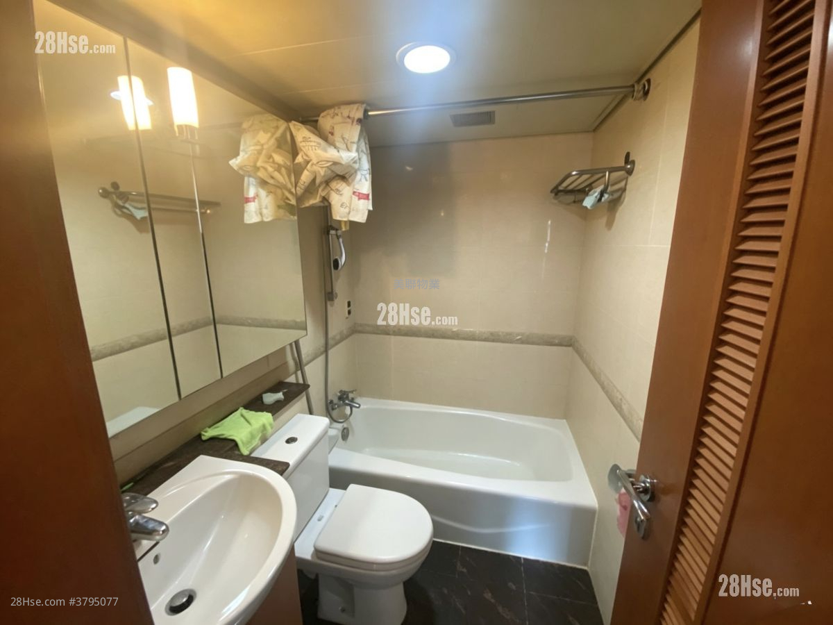 Park Central Sell 3 Bedrooms 638 ft²