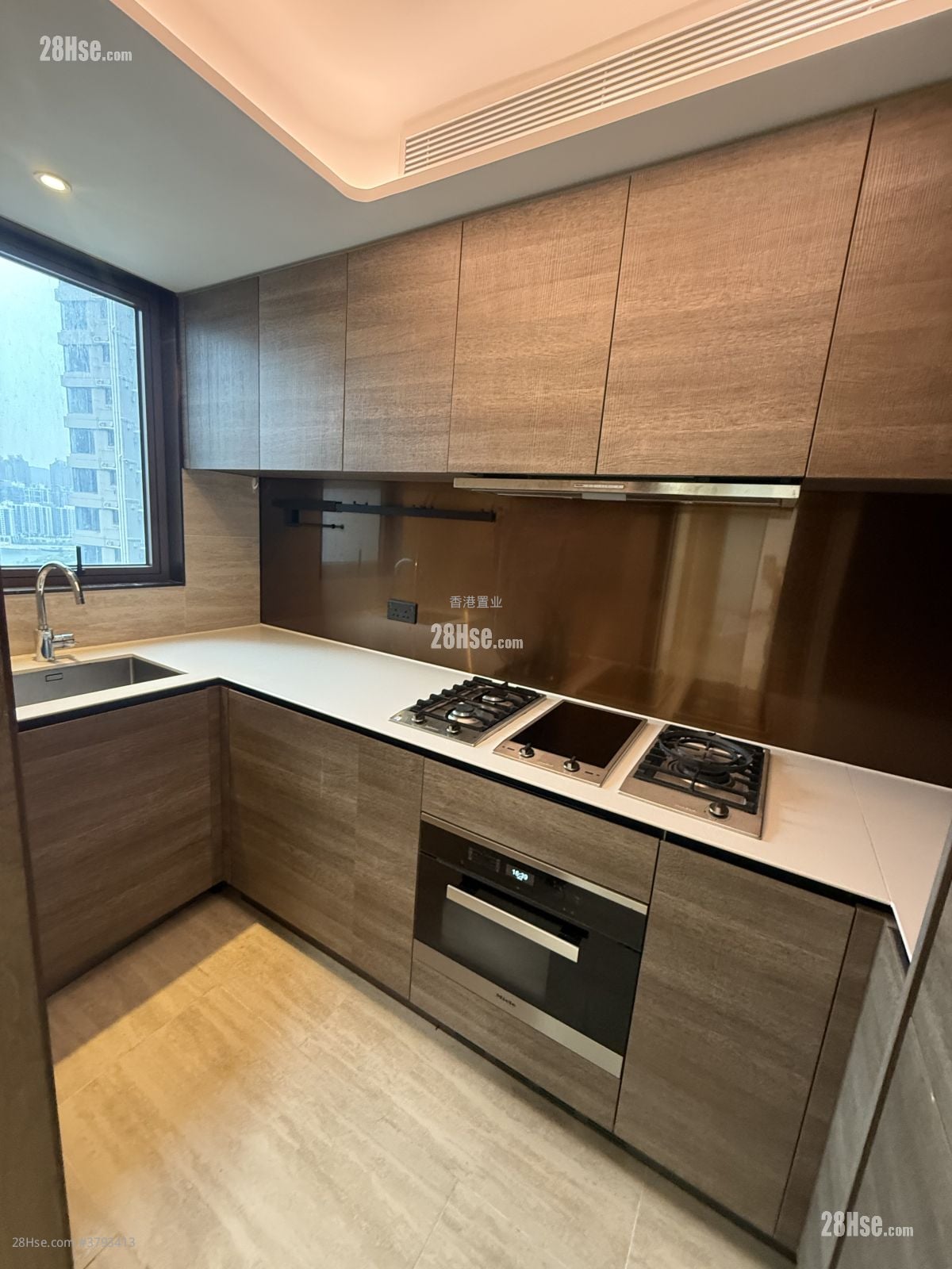 Lp10 Rental 3 Bedrooms , 2 Bathrooms 796 ft²