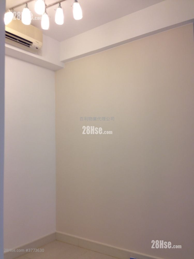 The Apex Rental 2 Bedrooms , 1 Bathroom 452 ft²