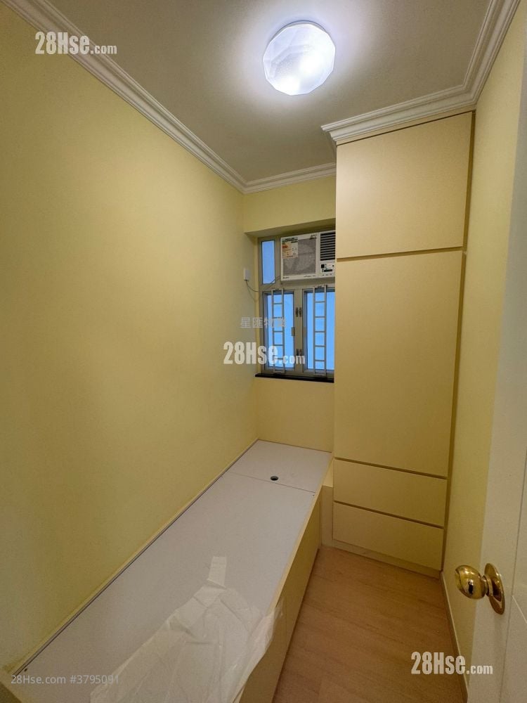 Whampoa Garden Rental 3 Bedrooms , 2 Bathrooms 614 ft²