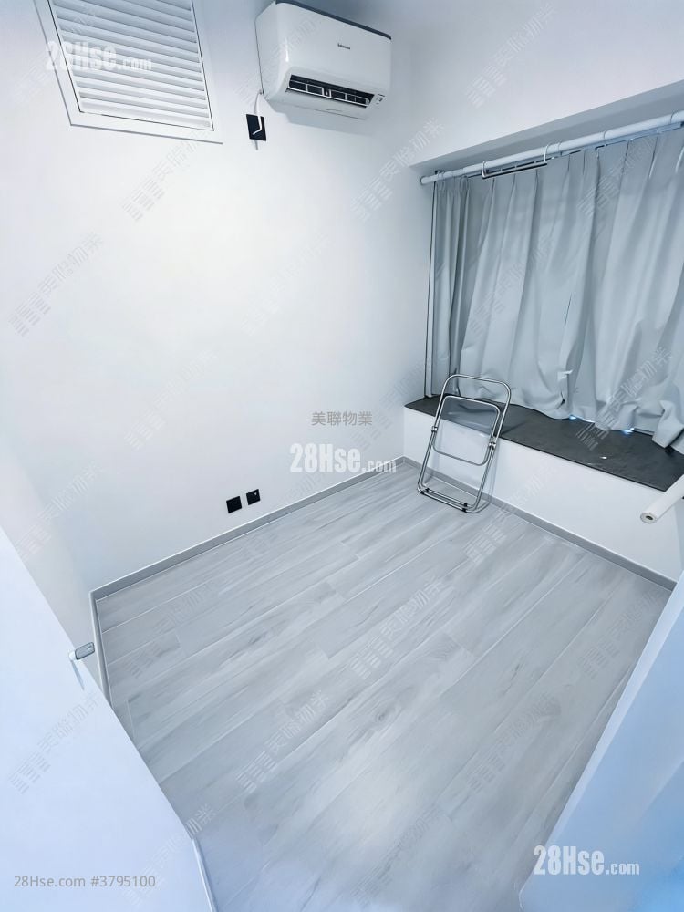 Park Central Sell 2 Bedrooms 384 ft²