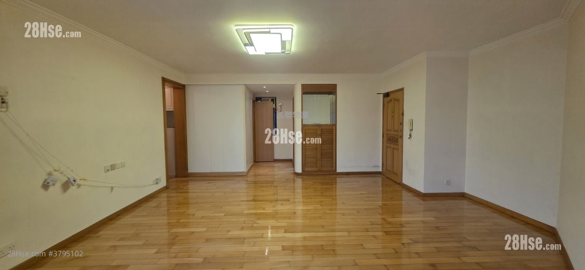 New Town Plaza Rental 3 Bedrooms , 2 Bathrooms 954 ft²