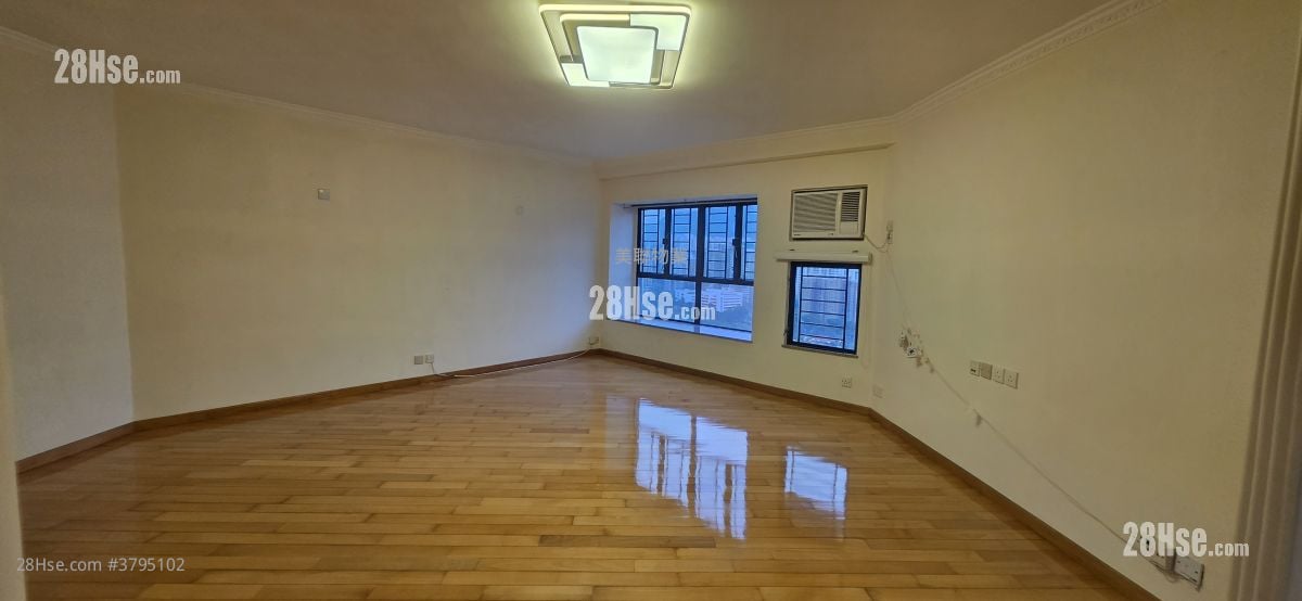 New Town Plaza Rental 3 Bedrooms , 2 Bathrooms 954 ft²