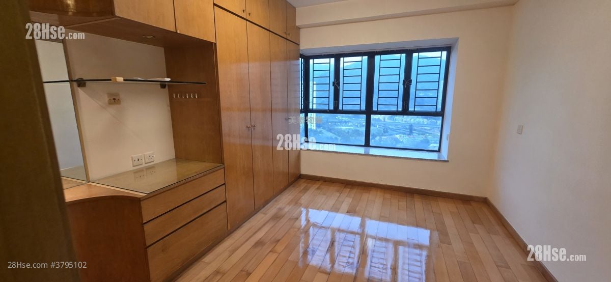 New Town Plaza Rental 3 Bedrooms , 2 Bathrooms 954 ft²