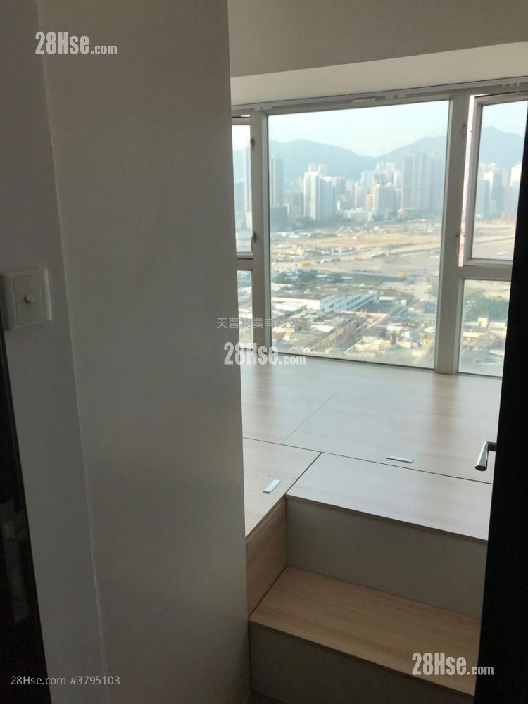 Grand Waterfront Sell 2 Bedrooms , 1 Bathroom 360 ft²