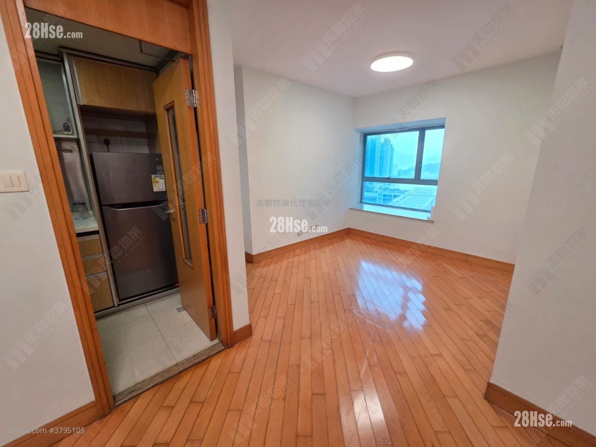 Aquamarine Sell 2 Bedrooms , 1 Bathroom 502 ft²