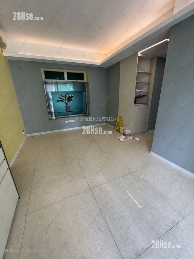 The Beaumount Sell 3 Bedrooms 693 ft²