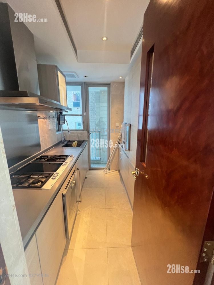 The Coronation Sell 3 Bedrooms , 2 Bathrooms 958 ft²