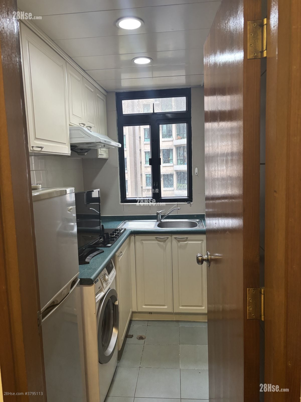 胜裕阁 租盘 2 房 , 1 浴室 278 平方尺