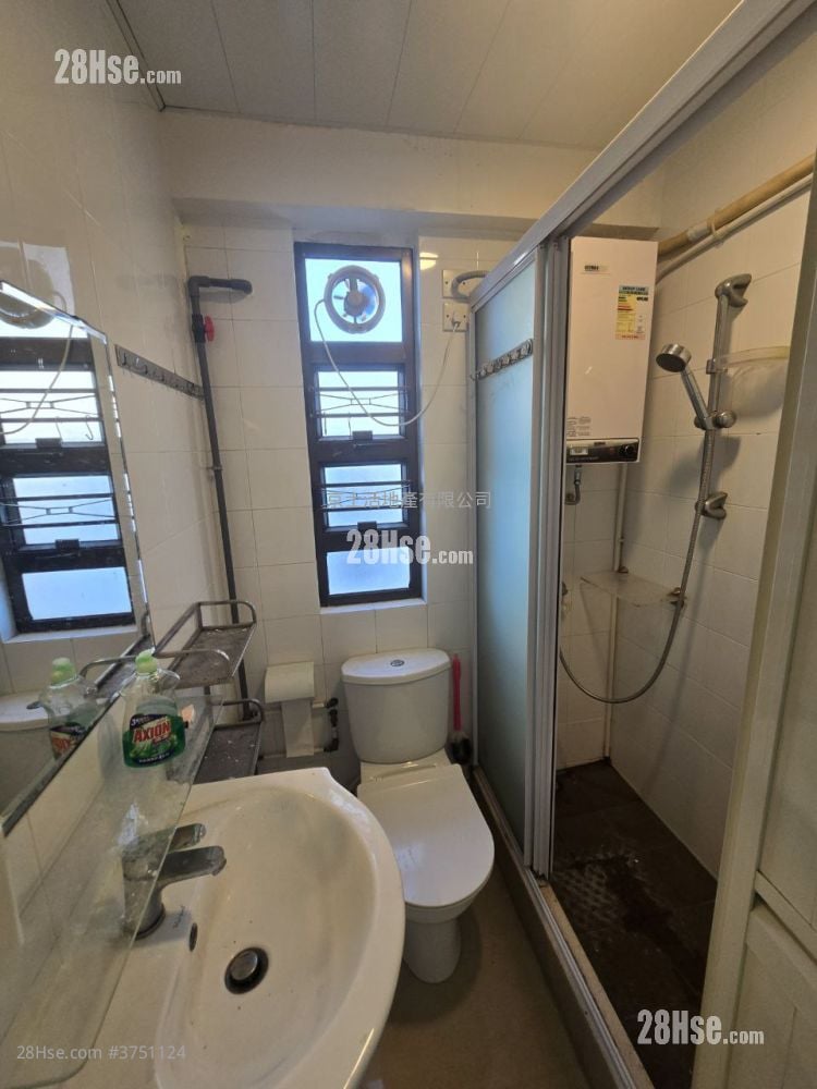 大围唐楼 租盘 2 房 , 1 浴室 330 平方尺