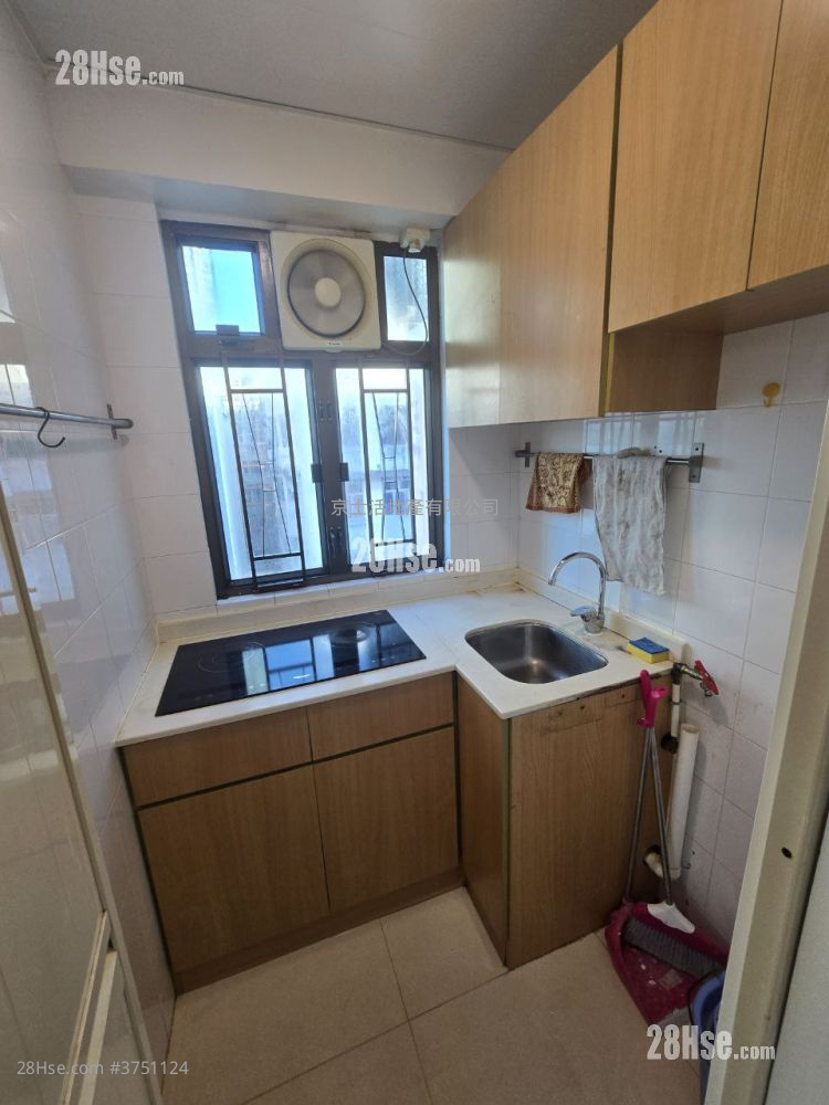 大围唐楼 租盘 2 房 , 1 浴室 330 平方尺