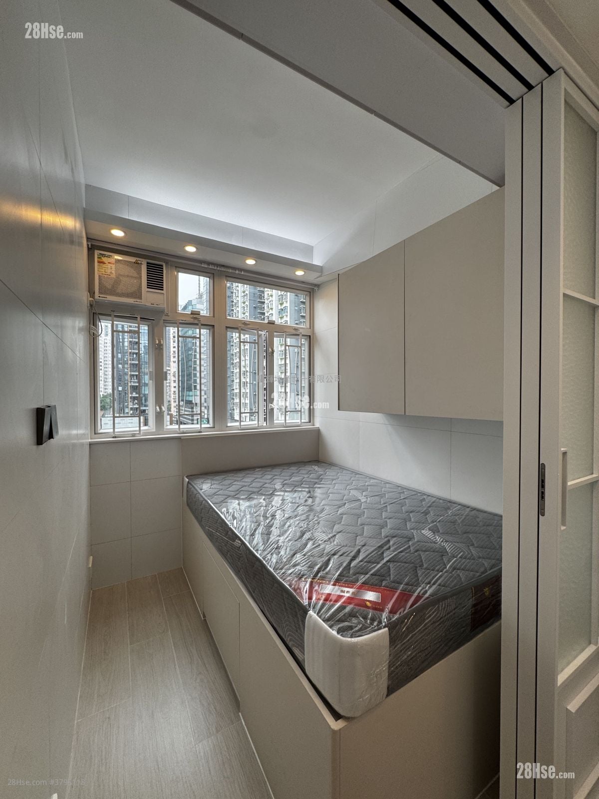 四海大厦 租盘 1 房 , 1 浴室 170 平方尺