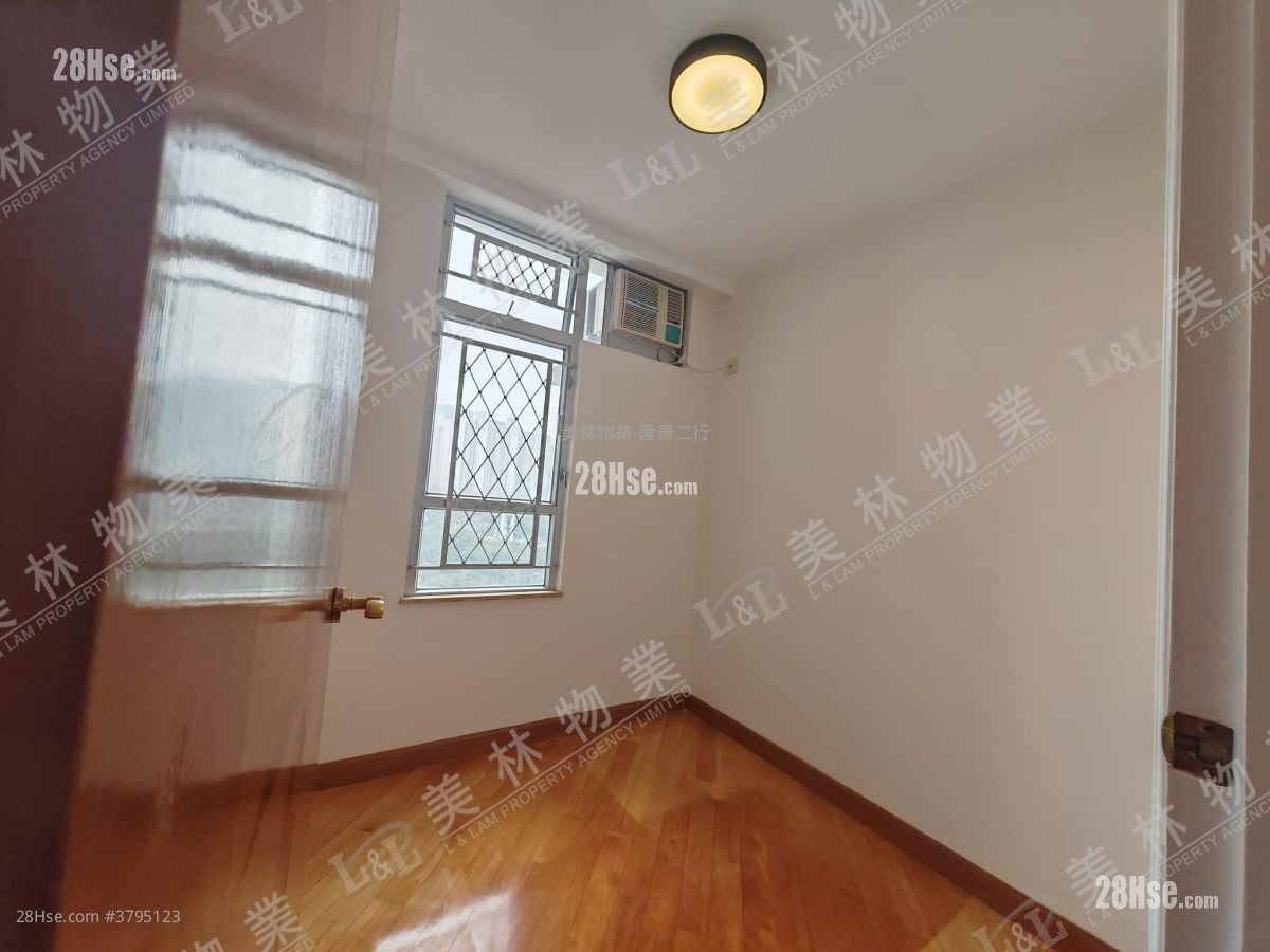 Hong Yat Court Sell 2 Bedrooms , 1 Bathroom 506 ft²