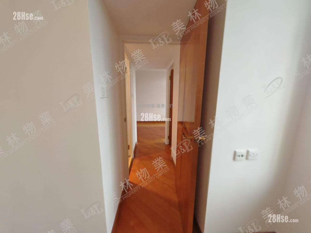 Hong Yat Court Sell 2 Bedrooms , 1 Bathroom 506 ft²