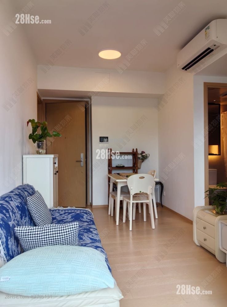 Lp6 Sell 2 Bedrooms 526 ft²