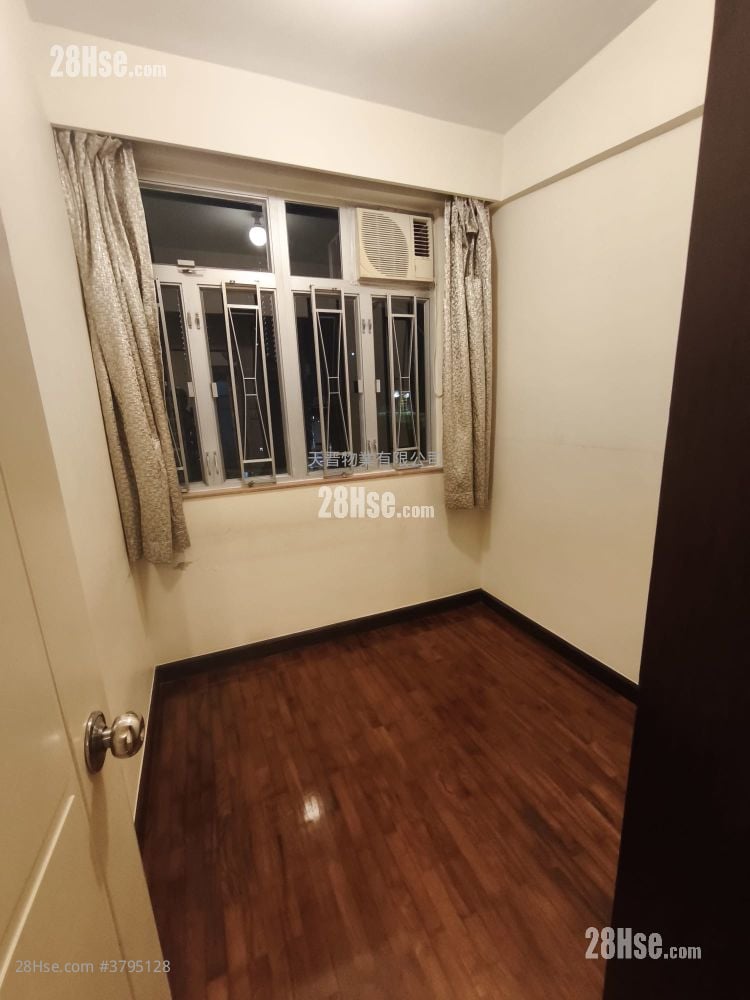 Loyal Mansion Sell 2 Bedrooms , 1 Bathroom 375 ft²